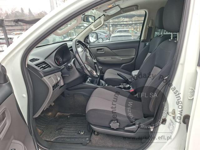7 - Mitsubishi L 200 L200 2.4 d DC Invite 2019r. KR2PH98 Pojazd znajduje się w firmie AACAR sp. z o.o. Kasztanowa 5, 32-400 Jawornik