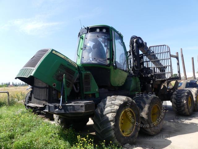 3 - Maszyna leśna forwarder  JOHN  DEERE  1110E   2010r.