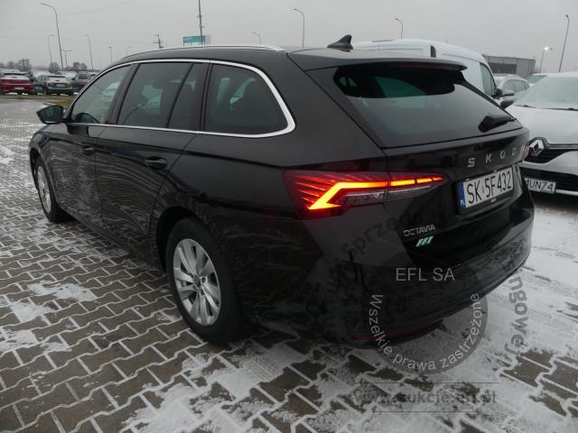11 - SKODA OCTAVIA 2.0 TDI DSG SELECTION 2024r.