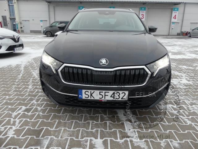 3 - SKODA OCTAVIA 2.0 TDI DSG SELECTION 2024r.