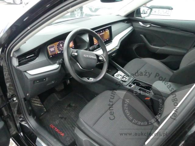 5 - SKODA OCTAVIA 2.0 TDI DSG SELECTION 2024r.