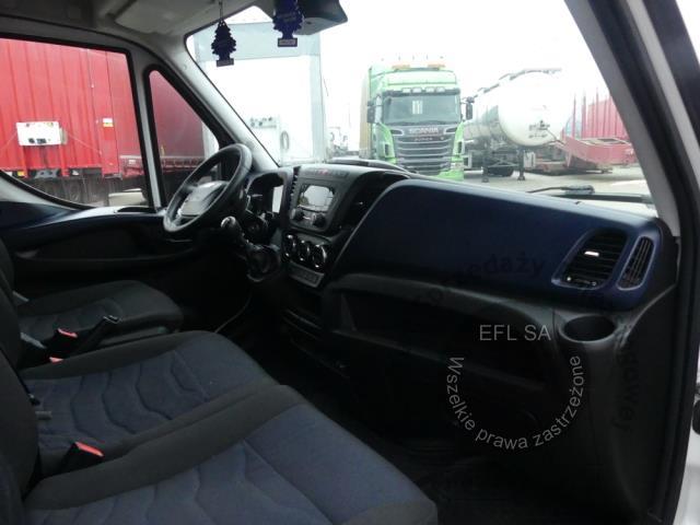 6 - IVECO / PKSRATRANS DAILY 35S15 2019r.