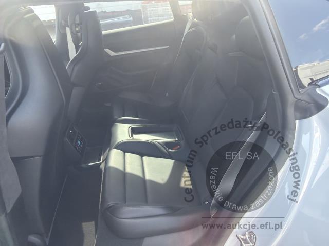 11 - PORSCHE TAYCAN TURBO CROSS TURISMO 2022r.