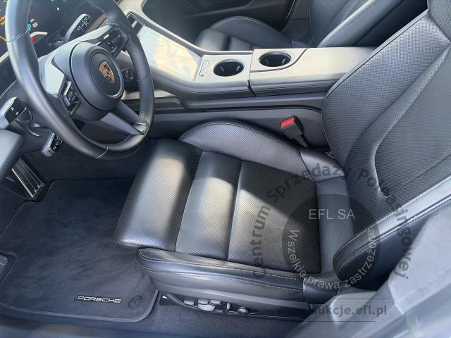 16 - PORSCHE TAYCAN TURBO CROSS TURISMO 2022r.