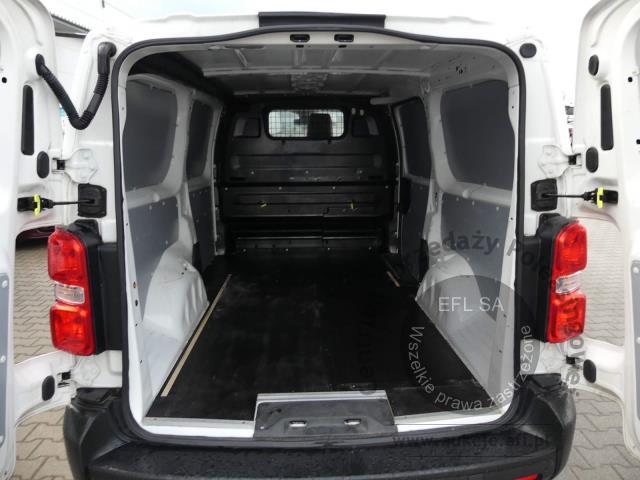 13 - Toyota Proace 2.0 D-4D Long Active 2022r. DW8TM76 Magnice