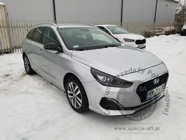 5 - Hyundai i30 1.6 D Comfort DCT Kombi  2019r. WW386SA Pojazd znajduje się w firmie ARCTOS GROUP sp. z o.o. Al. Krakowska 7, 02-183 Warszawa