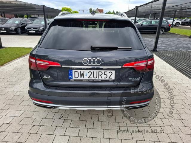 5 - AUDI A4 Allroad 40 TDI mHEV Quattro 2022r. DW2UR52 Pojazd znajduje się w firmie AACAR sp. z o.o. Kasztanowa 5, 32-400 Jawornik