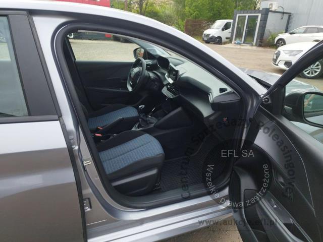 8 - Peugeot 208 1.2 PureTech Like 2021r. DW5PK87 Pojazd znajduje się w firmie ARCTOS GROUP sp. z o.o. Al. Krakowska 7, 02-183 Warszawa