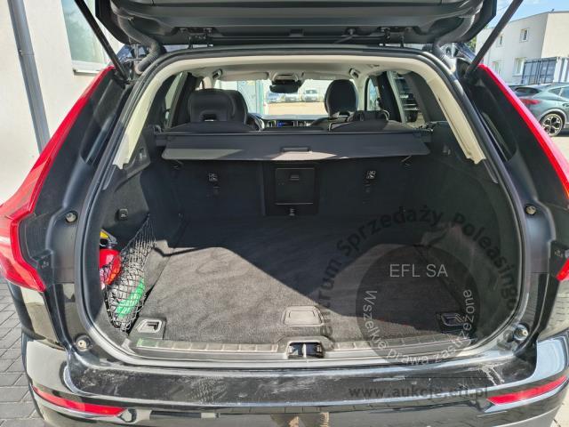 10 - Volvo XC60 B4 B Momentum 2020r. DW7LN30 UWAGA!! Pojazd znajduje się w firmie ARCTOS GROUP sp. z o.o. Al. Krakowska 7, 02-183 Warszawa