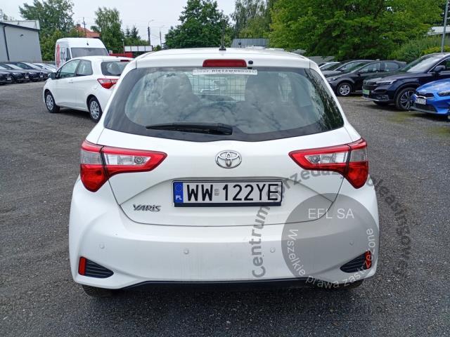5 - Toyota Yaris 1.5 Active 2017r. WW122YE Pojazd znajduje się w firmie ARCTOS GROUP sp. z o.o. Al. Krakowska 7, 02-183 Warszawa