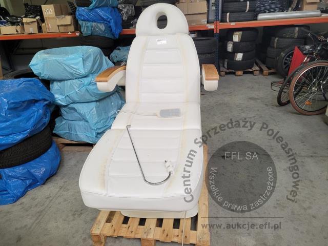 1 - Fotel kosmetyczny LUX