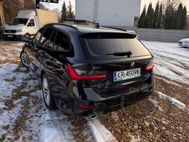 4 - BMW Seria 3 320d xDrive Advantage 2020r. KR4SU98 UWAGA!! Pojazd znajduje się w lokalizacji: Katowice 40-689, Małachowskiego 16