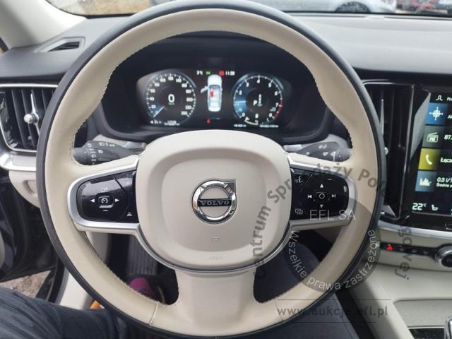 8 - Volvo  S60 B4 B Inscription aut 2021r. WW962ST Pojazd znajduje się w firmie ARCTOS GROUP sp. z o.o. Al. Krakowska 7, 02-183 Warszawa