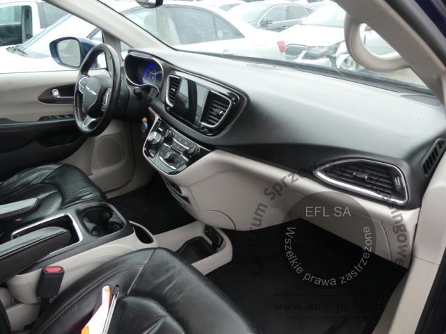 6 - CHRYSLER PACIFICA 3.6 V6 FWD 2016r.