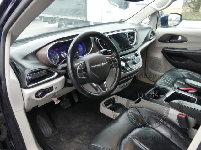 7 - CHRYSLER PACIFICA 3.6 V6 FWD 2016r.