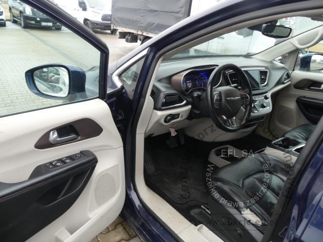 8 - CHRYSLER PACIFICA 3.6 V6 FWD 2016r.