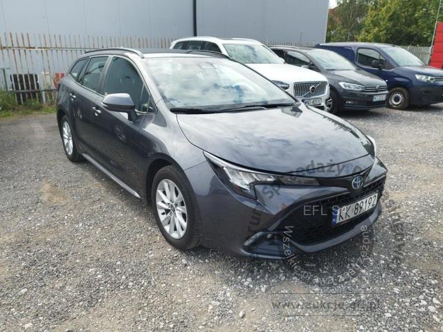 3 - Toyota  Corolla  2023r. KK89192 Pojazd znajduje się w firmie ARCTOS GROUP sp. z o.o. Al. Krakowska 7, 02-183 Warszawa