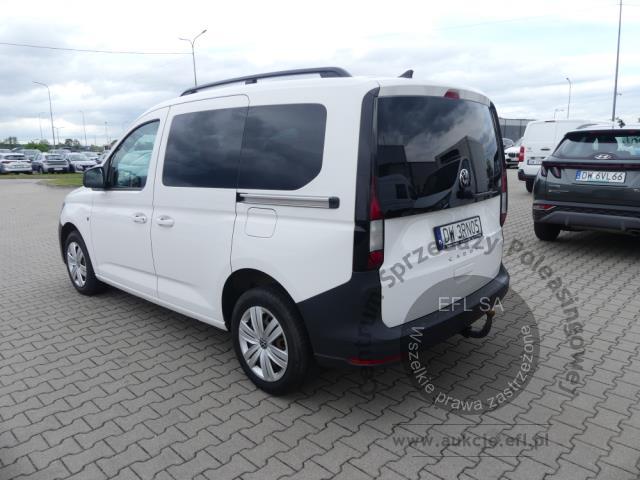 5 - Volkswagen Caddy 2.0 TDI Kombi 2021r. DW3RN05 Pojazd znajduje się w firmie ARCTOS GROUP sp. z o.o. Al. Krakowska 7, 02-183 Warszawa