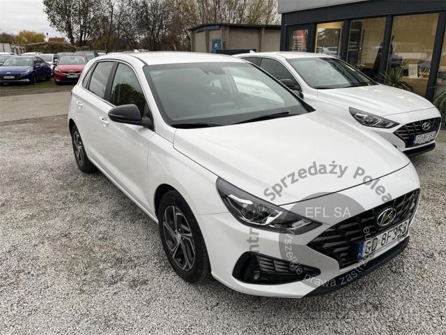 5 - Hyundai  i30  2022r. GD8F353 Pojazd znajduje się w firmie MDM AUTO sp. z o.o. ul. Zawodników 1, 80-729 Gdańsk