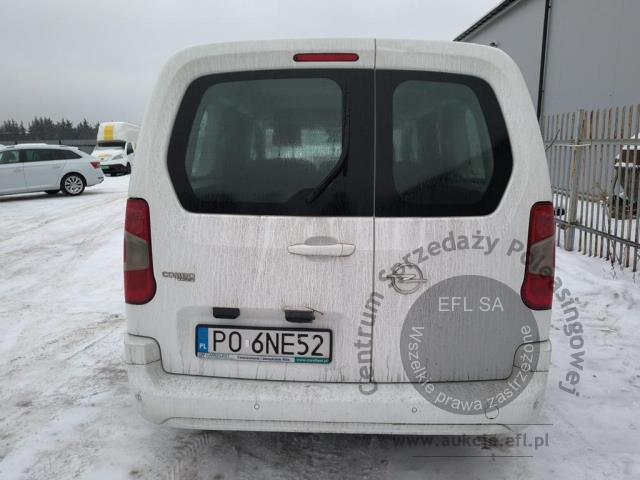 4 - Opel  Combo Life 2019r. PO6NE52 Pojazd znajduje się w firmie ARCTOS GROUP sp. z o.o. Al. Krakowska 7, 02-183 Warszawa