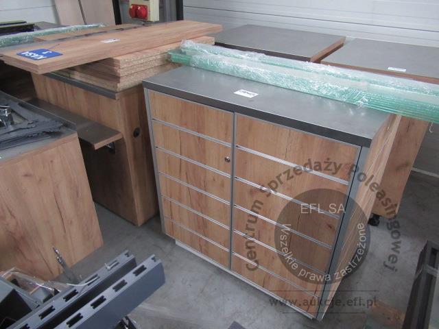 11 - Regały metalowe i meble sklepowe wg specyfikacji