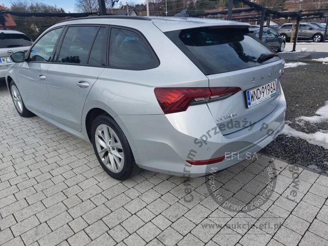 2 - SKODA  OCTAVIA 2.0 TDI Ambition DSG 2022r. WND9196A Pojazd znajduje się w firmie AACAR sp. z o.o. Jawornik 90, 32-400 Myślenice