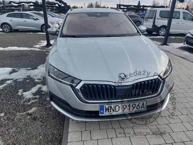 6 - SKODA  OCTAVIA 2.0 TDI Ambition DSG 2022r. WND9196A Pojazd znajduje się w firmie AACAR sp. z o.o. Jawornik 90, 32-400 Myślenice