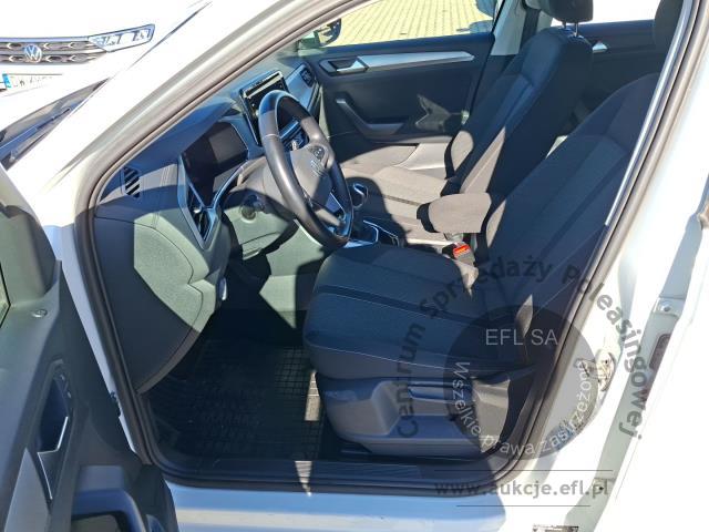 7 - Volkswagen T-ROC 1.5 TSI Life Hatchback 2023r. DW2WA21 Pojazd znajduje się w firmie MDM AUTO sp. z o.o. ul. Zawodników 1, 80-729 Gdańsk