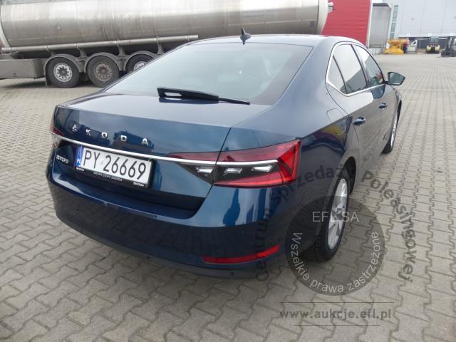 18 - SKODA SUPERB 2.0 TDI LIFTBACK STYLE 2022r.