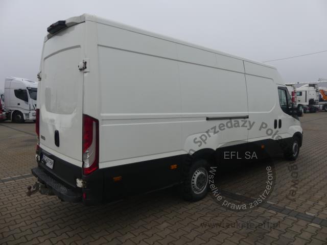 10 - IVECO DAILY 3.0 AUTOMAT 35S17 2015r.