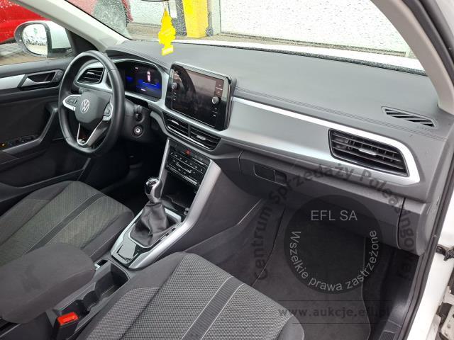 12 - Volkswagen T-ROC 1.5 TSI Life Hatchback 2023r. DW8UE37 Magnice