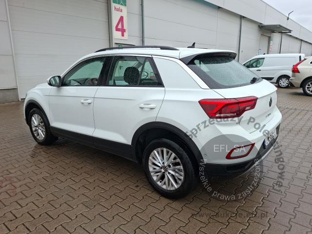 4 - Volkswagen T-ROC 1.5 TSI Life Hatchback 2023r. DW8UE37 Magnice
