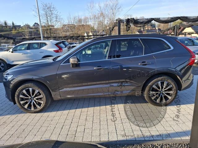 6 - Volvo XC 60 B4 B Core aut Kombi
 2022r. SK285WY Pojazd znajduje się w firmie AACAR sp. z o.o. Kasztanowa 5, 32-400 Jawornik