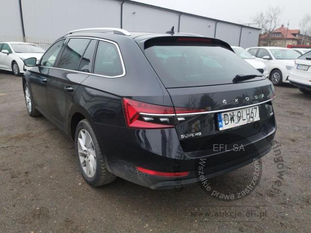 4 - Skoda Superb 2.0 TDI SCR 4x4 Style DSG Kombi 2020r. DW9LH67 UWAGA!! Pojazd znajduje się w firmie Arctos Sp. z o.o. Warszawa, Al. Krakowska 7, 02-183 Warszawa