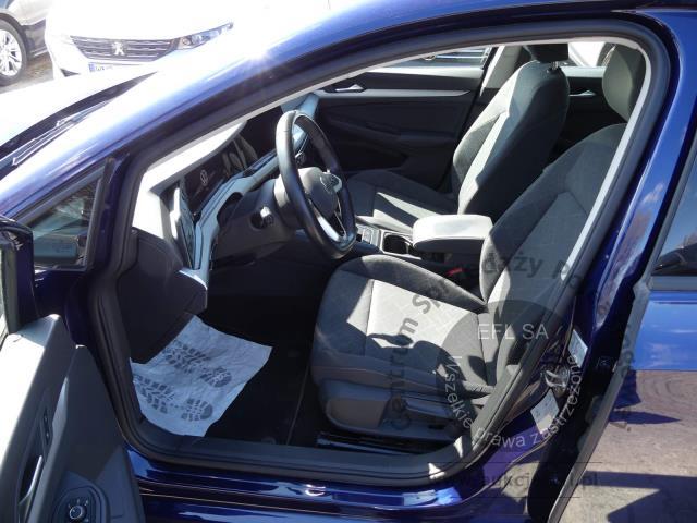 6 - Volkswagen Golf VIII 2.0 TDI Life 2023r. PY31840 AUTO MOTO CENTRUM Sp. z o.o. Poznań 61-312, ul. Ostrowska  328