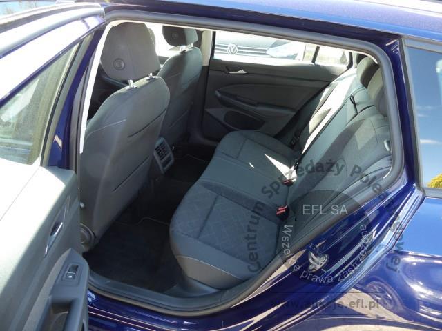 7 - Volkswagen Golf VIII 2.0 TDI Life 2023r. PY31840 AUTO MOTO CENTRUM Sp. z o.o. Poznań 61-312, ul. Ostrowska  328