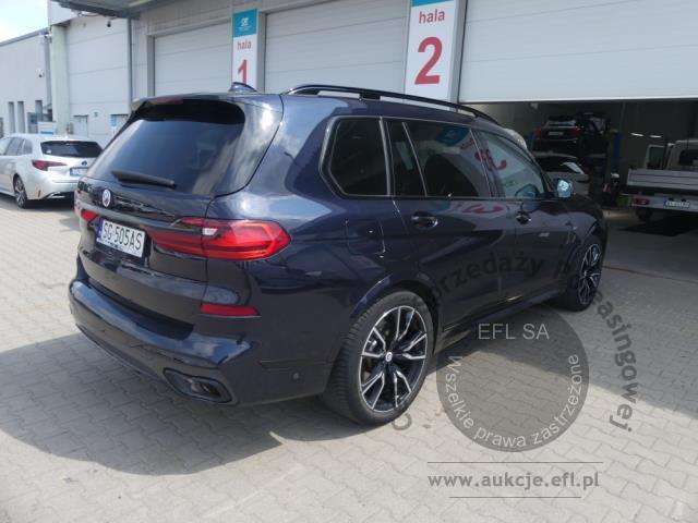 17 - BMW X7 XDRIVE40D MHEV 2022r.