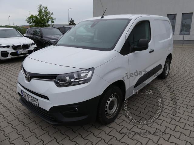 1 - Toyota Proace City 1.5 D-4D Standard 2023r.
