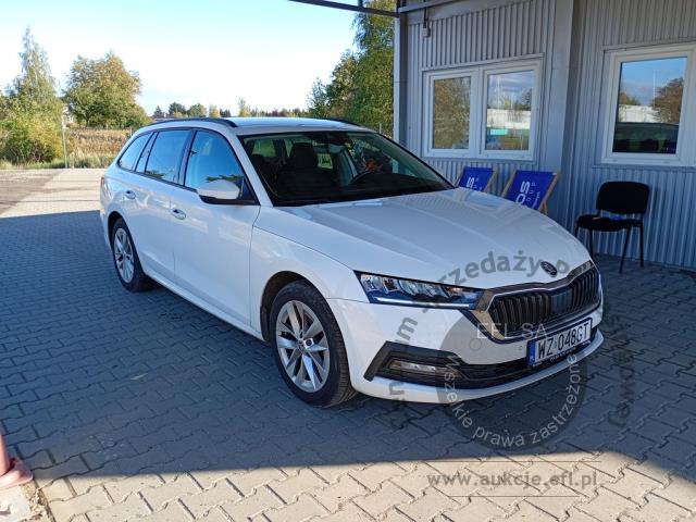 3 - Skoda Octavia 2.0 TDI Ambition DSG 2023r. WZ048GT Pojazd znajduje się w firmie ARCTOS GROUP sp. z o.o. Al. Krakowska 7, 02-183 Warszawa