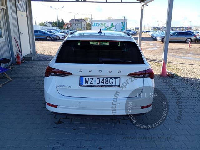 5 - Skoda Octavia 2.0 TDI Ambition DSG 2023r. WZ048GT Pojazd znajduje się w firmie ARCTOS GROUP sp. z o.o. Al. Krakowska 7, 02-183 Warszawa