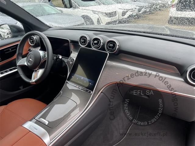 9 - MERCEDES BENZ GLC 300 DE 4-MATIC AVANTGARDE 2024r. DX25975 Pojazd znajduje się w firmie MDM AUTO sp. z o.o. ul. Zawodników 1, 80-729 Gdańsk