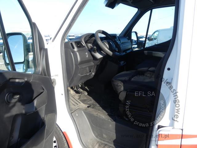 8 - RENAULT MASTER 2.3 DCI 136KM FURGON 2021r.