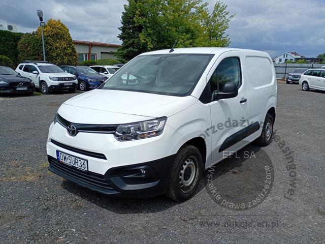 1 - Toyota  Proace City 2022r. DW5UR36 Pojazd znajduje się w firmie ARCTOS GROUP sp. z o.o. Al. Krakowska 7, 02-183 Warszawa