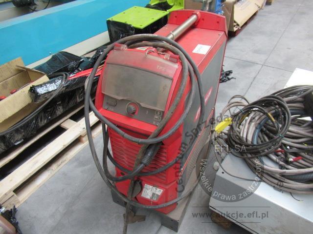 23 - Robot spawalniczy Kawasaki BA006L