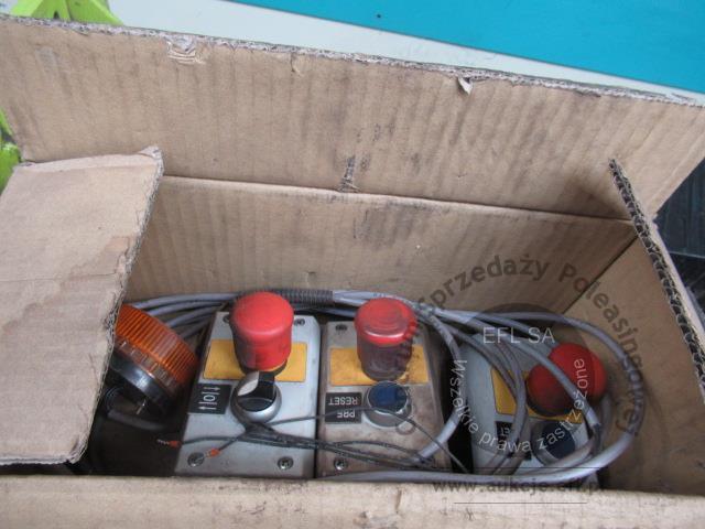 32 - Robot spawalniczy Kawasaki BA006L