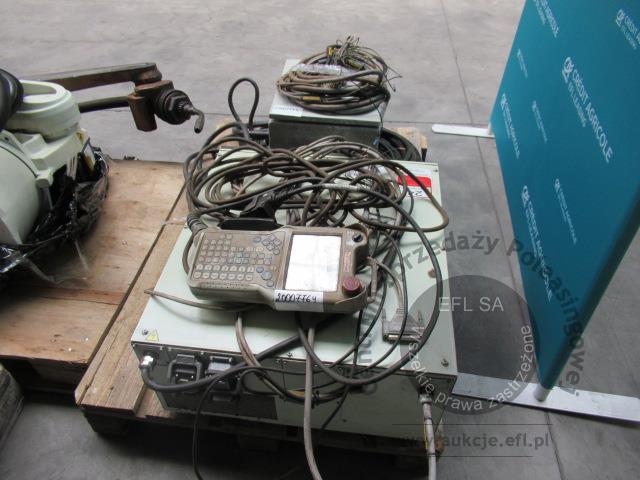 10 - Robot spawalniczy Kawasaki BA006L