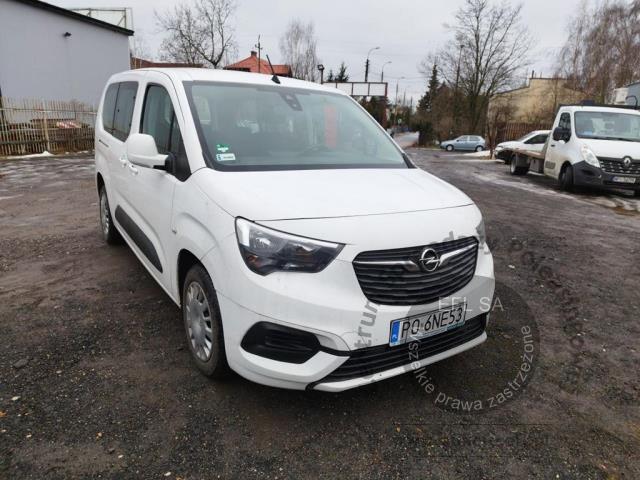 4 - Opel  Combo Life XL 1.5 CDTI Enjoy 2019r. PO6NE53 Pojazd znajduje się w firmie ARCTOS GROUP sp. z o.o. Al. Krakowska 7, 02-183 Warszawa