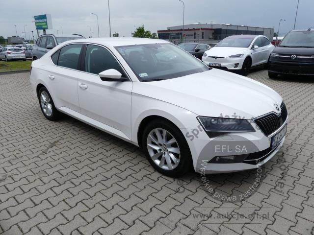 2 - Skoda Superb 2.0 TDI Ambition 2018r. DW8AY33 Magnice
