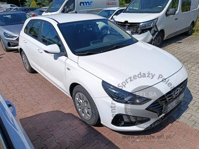 2 - Hyundai i30 1.0 T-GDI Modern 2022r. WND0823C UWAGA!! Pojazd znajduje się w firmie AUTO MOTO CENTRUM sp. z o.o. ul. Ostrowska 328 (przy Trasie Katowickiej) 61-312 Poznań