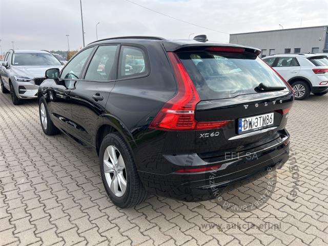 4 - VOLVO XC 60 B4 B ESSENTIAL AUTOMAT 2022r. DW3TM86 Magnice